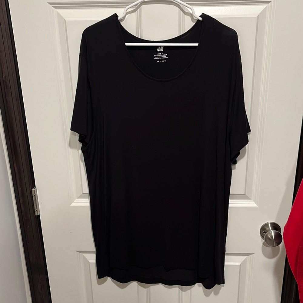 H&M black long fit t-shirt